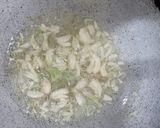 A picture of step 2 of Chilli paneer semi gravy.