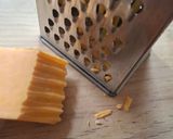 Foto del paso 2 de la receta: Bola de queso cheddar y nueces