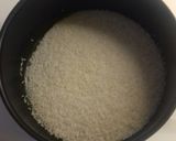 Foto del paso 2 de la receta: Arroz jasmine saborizado con hoja de lima y rødfisk encebollado