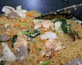 Foto langkah ke 4 dari resep Bihun Goreng.