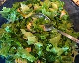 Foto del paso 3 de la receta: Ensalada de hojas verdes (rúcula, lechuga francesa y pollo)
