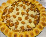 صورة لخطوة 8 من وصفة بيتزا🍕 محشيه الاطراف 🍕🍕