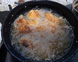A picture of step 4 of Al baik broast.