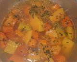 A picture of step 1 of Yummy vegetable soup.