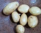 Foto del paso 1 de la receta: Patatas gajo al horno