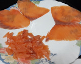 Foto del paso 1 de la receta: Aperitivo de salmón y gulas