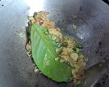 Foto langkah ke 2 dari resep Cumi pete cabe hijau.