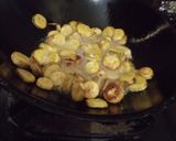 Foto langkah ke 3 dari resep Sambal Teri Pisang Muda.