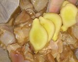 รูปขั้นตอนการทำที่ 3 ของ ไก่นึ่งเกาลัดสไตล์อันฮุย (Anhui-Style Steamed Chicken and Chestnuts)