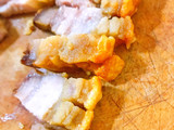 ยำไข่แดงเค็ม หมูกรอบ