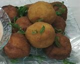 A picture of step 8 of Chicken Cheese Balls.