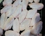 รูปขั้นตอนการทำที่ 1 ของ ปีกไก่ทอดน้ำปลากรอบนอกนุ่มใน หม้อทอดไร้น้ำมัน