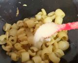 Foto langkah ke 2 dari resep Tumis Bunga Bawang Kikil.