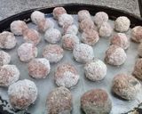 Foto del paso 2 de la receta: Albóndigas en salsa con fideos