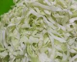 Foto langkah ke 1 dari resep Tumis Kol Daun Pepaya.