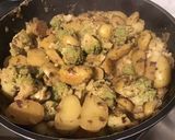 Une image de l'étape 14 de Pommes grenailles au chou romanesco et dulce.