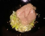 Foto langkah ke 2 dari resep Pokcoy Siram Ayam.