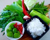 A picture of step 1 of Fresh Indonesian Salad (Trancam).