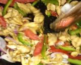 A picture of step 3 of Chicken Fajita Sandwich 😋.