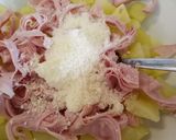 A picture of step 2 of Torta salata di mortadella e patate mortadella and potato pie.