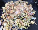 Une image de l'étape 8 de Aubergine blanche et courgette à l'oignon rouge et marinade.