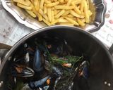 Une image de l'étape 1 de Moules meunières.