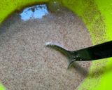 A picture of step 2 of Milk Porridge #flourrecipe.
