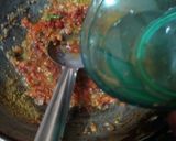 A picture of step 3 of Mushroom Matar curry.