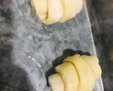 A picture of step 4 of Garlic Croissant.