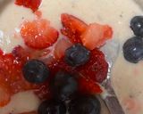 A picture of step 2 of Caramelized berries pan cake.