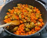 Une image de l'étape 20 de Lentilles Vertes au Veau, Carottes, Tomates et Ananas.