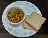 मटार बटाटा भाजी (Matar Batata Bhaji Recipe In Marathi) रेसिपी स्टेप 5 फोटो 