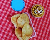 A picture of step 7 of Puri Chole.