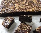 Foto langkah ke 10 dari resep Look at my VERY SHINY crust BROWNIES 👁👁.