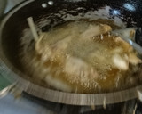 Foto langkah ke 2 dari resep Bebek Goreng Bawang Putih.