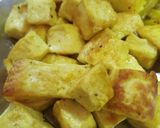 आलू पनीर की सब्जी (aloo paneer ki sabzi recipe in Hindi) रेसिपी चरण 3 फोटो