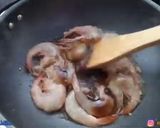 Foto langkah ke 3 dari resep Udang Lada Hitam.