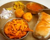 A picture of step 6 of Misal paav.