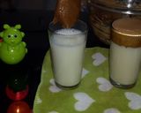 A picture of step 3 of Dalgona with twist.