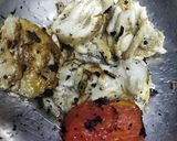 A picture of step 4 of Baingan bharta with spring onion.