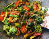 A picture of step 3 of Spicy veg Maggi magic masala pasta.