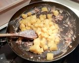 Foto del paso 4 de la receta: Pollo con piña en salsa!! 😍🐔🍍😋