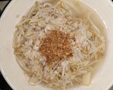 Hình bước làm 4 của món Nộm bánh đúc - món ăn chay ai ăn cũng được