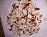 Foto del passaggio 3 della ricetta Dolce nero con fusi di pollo al vincotto d'uva e mandorle