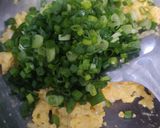 Foto langkah ke 4 dari resep Martabak Telur Mini.