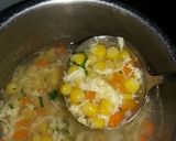 Foto langkah ke 5 dari resep Sop Jagung Telur.