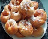 Foto langkah ke 3 dari resep Donat putih telur.