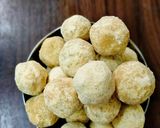 A picture of step 6 of Moong Dal Ladoo.