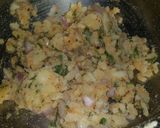 A picture of step 2 of Allu ke samosy.