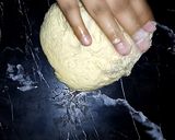 A picture of step 8 of Flower Donuts.